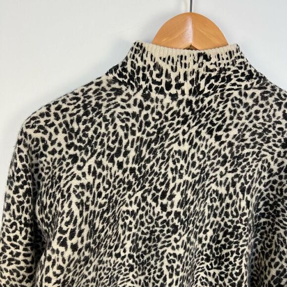Vintage 70s / 80s Embellished Polar Bear Rhinestone Leopard Print Sweater M - Picture 7 of 12